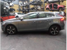 volvo v40 del año 2019
