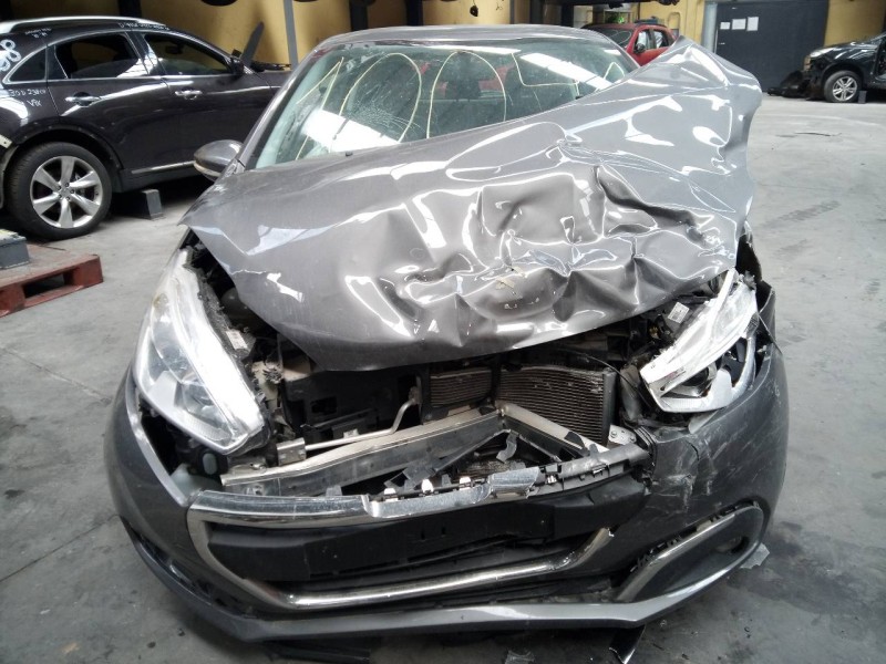 peugeot 208 del año 2018