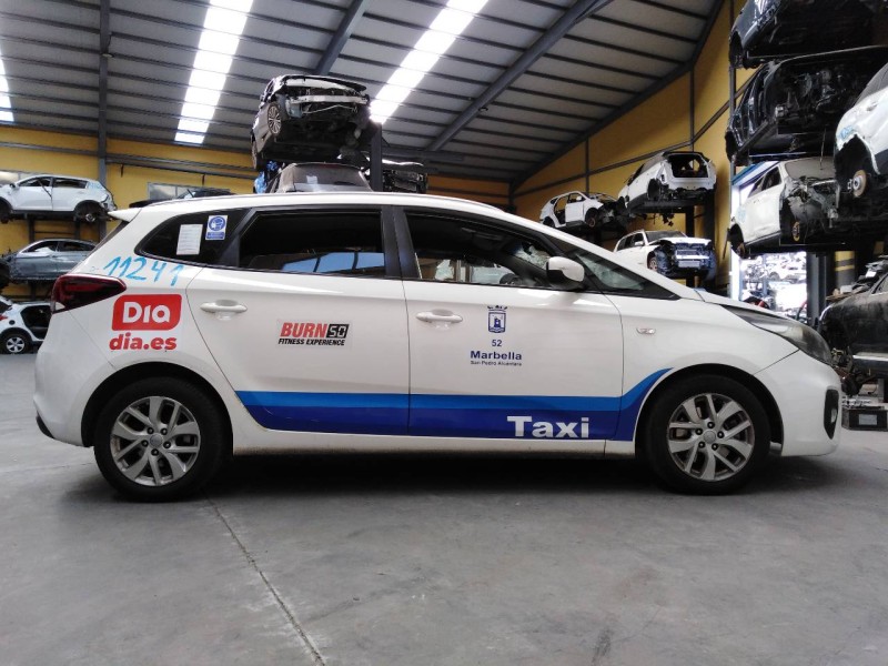 kia carens ( ) del año 2018