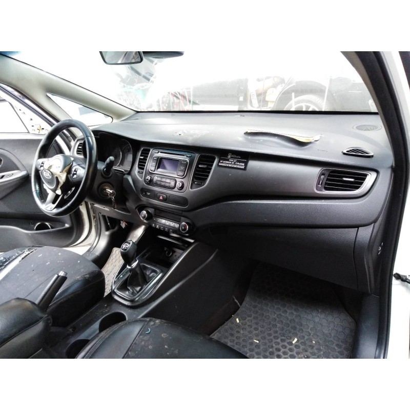 kia carens ( ) del año 2018