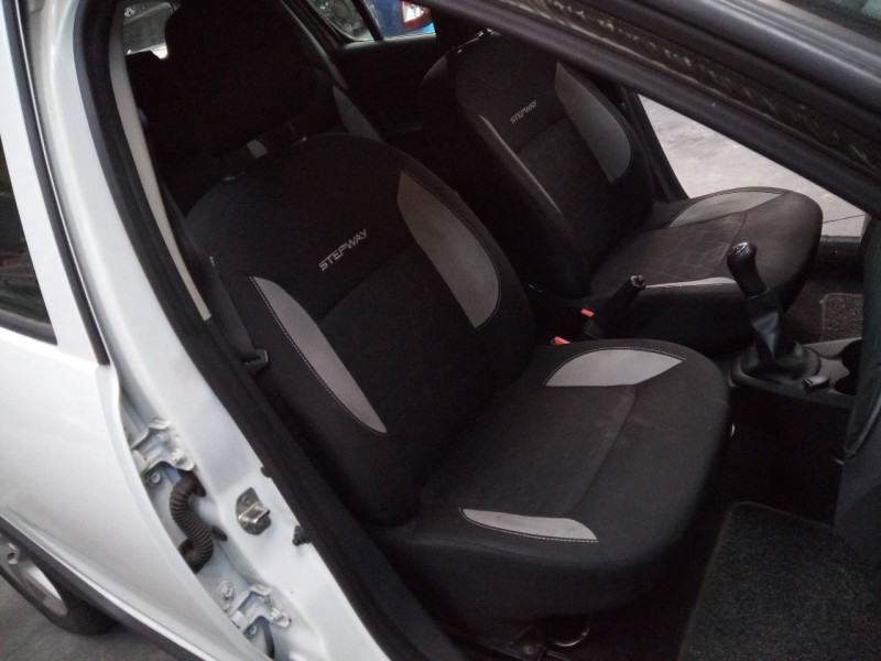 dacia sandero del año 2012