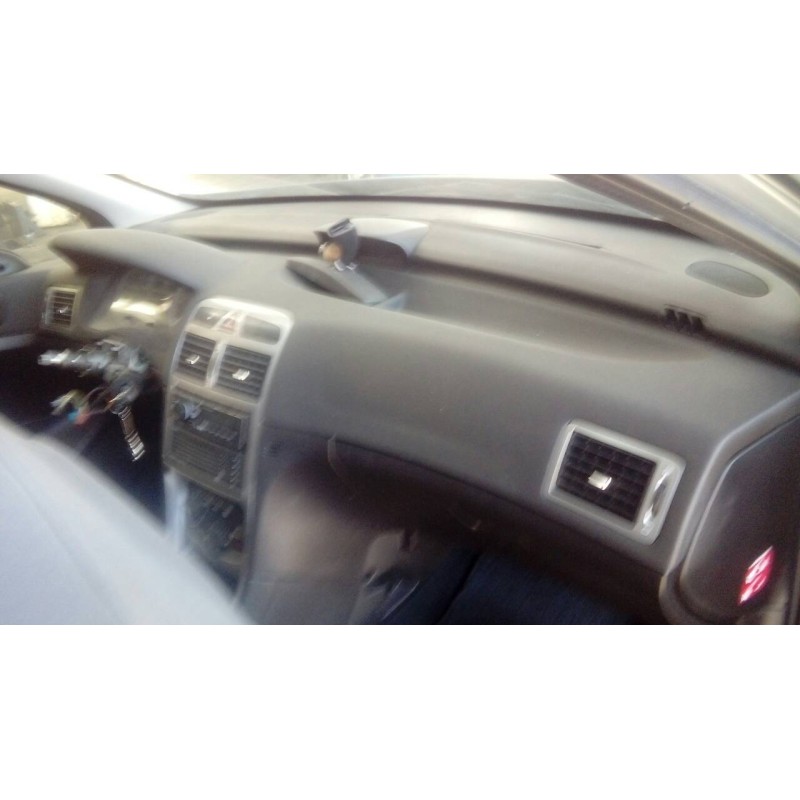 peugeot 307 (s1) del año 2004