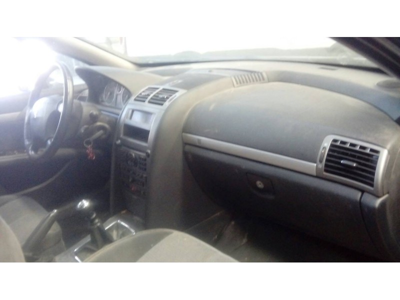 peugeot 407 del año 2004