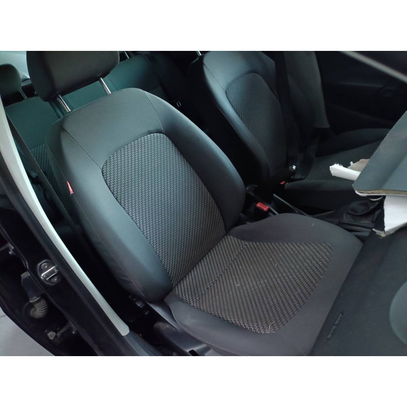 seat ibiza (6j5) del año 2010