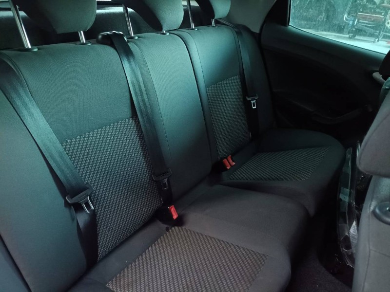 seat ibiza (6j5) del año 2010