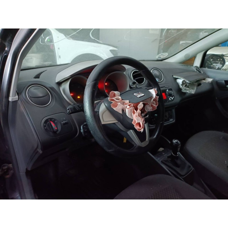 seat ibiza (6j5) del año 2010