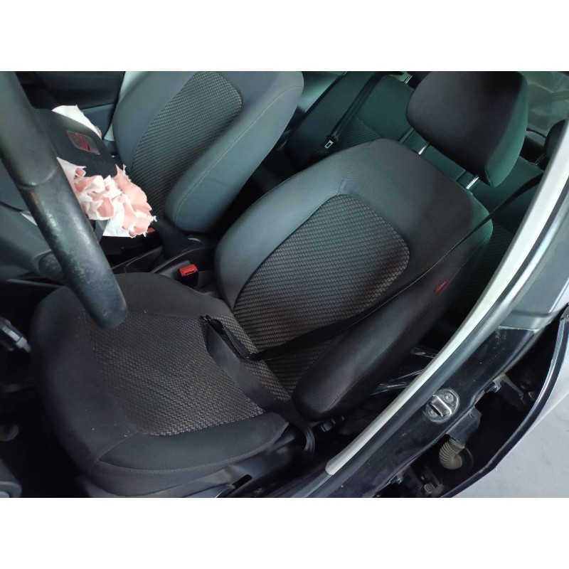 seat ibiza (6j5) del año 2010