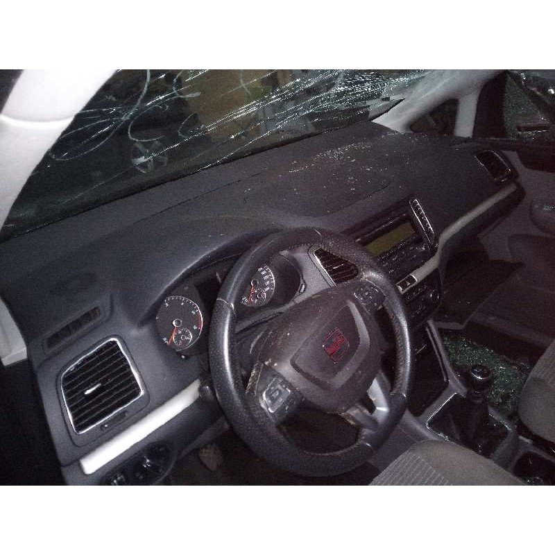 seat alhambra (710) del año 2010