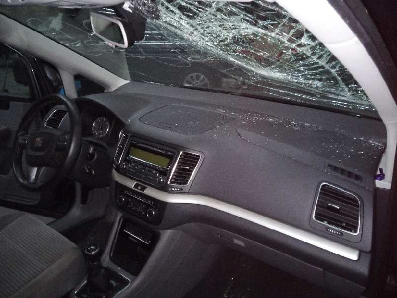 seat alhambra (710) del año 2010