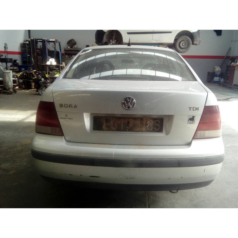 volkswagen bora berlina (1j2) del año 2000