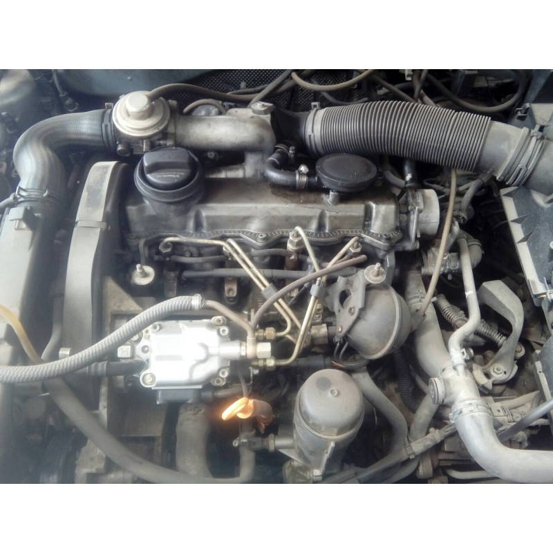 volkswagen bora berlina (1j2) del año 2000