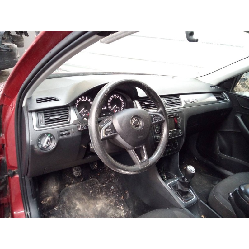 skoda spaceback (5h) del año 2015