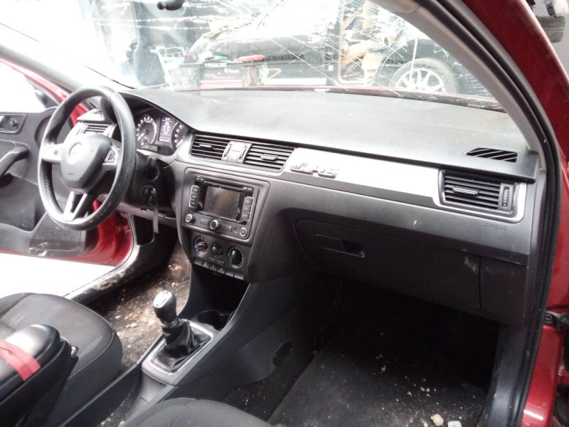 skoda spaceback (5h) del año 2015