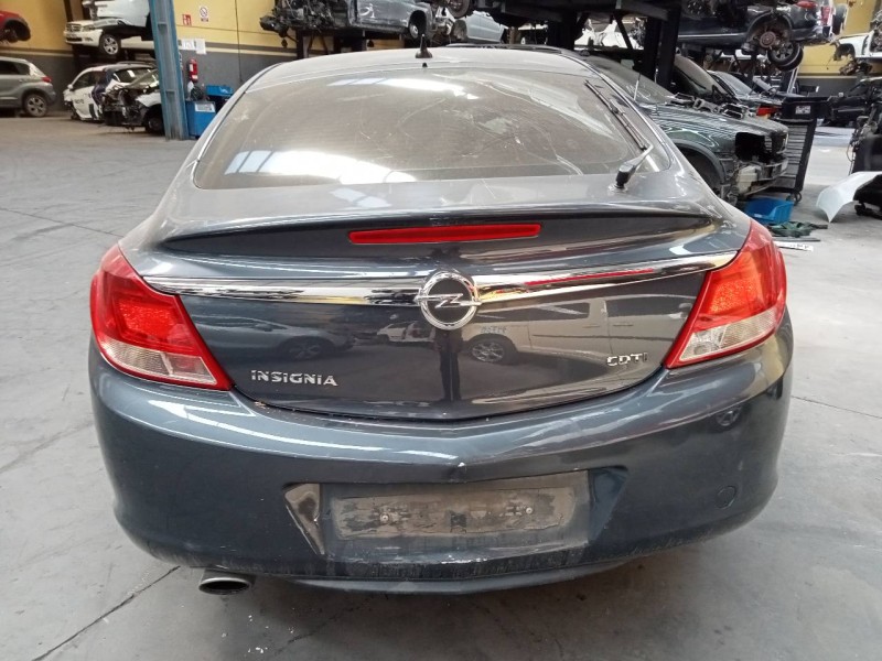 opel insignia berlina del año 2009