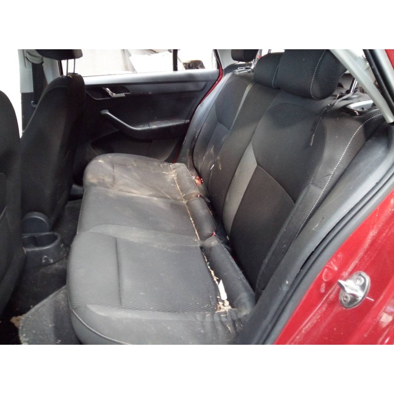 skoda spaceback (5h) del año 2015