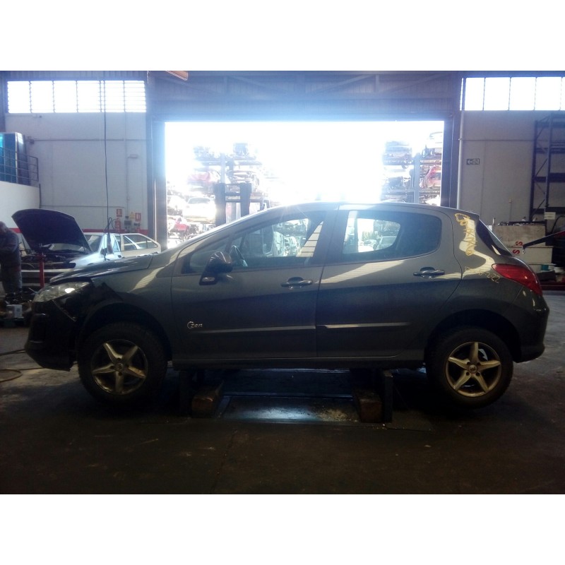peugeot 308 del año 2010