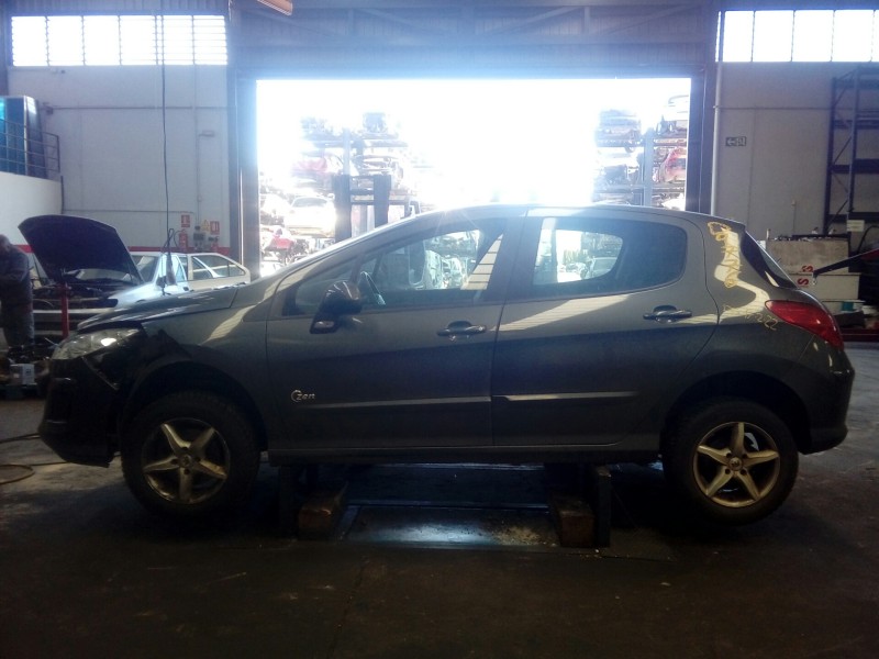 peugeot 308 del año 2010