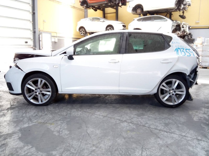 seat ibiza (6j5) del año 2010
