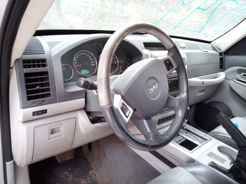 jeep cherokee del año 2008
