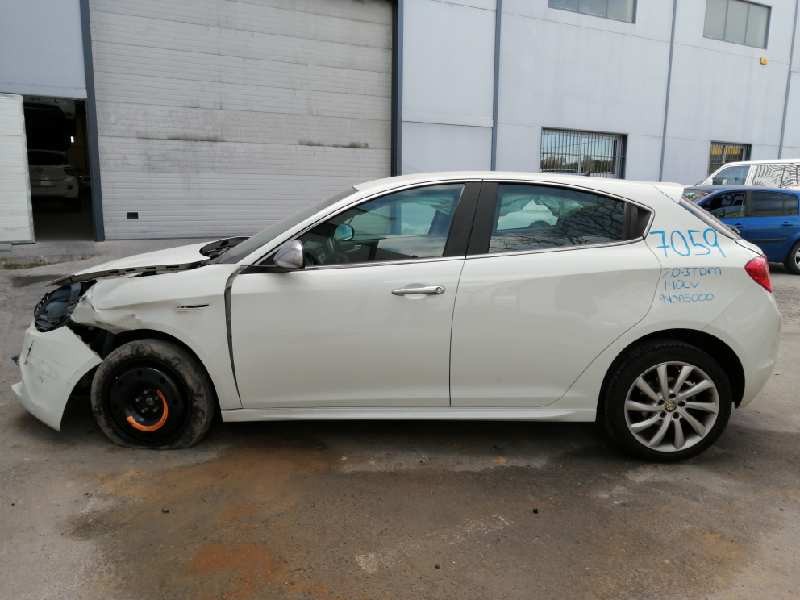 alfa romeo giulietta (191) del año 2012