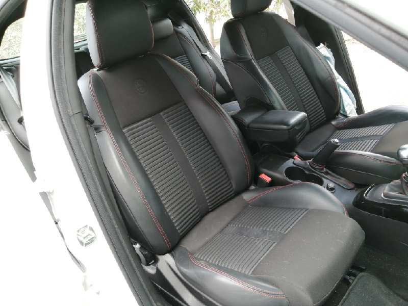 alfa romeo giulietta (191) del año 2012