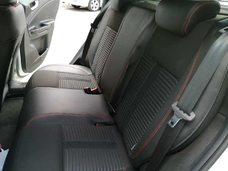 alfa romeo giulietta (191) del año 2012