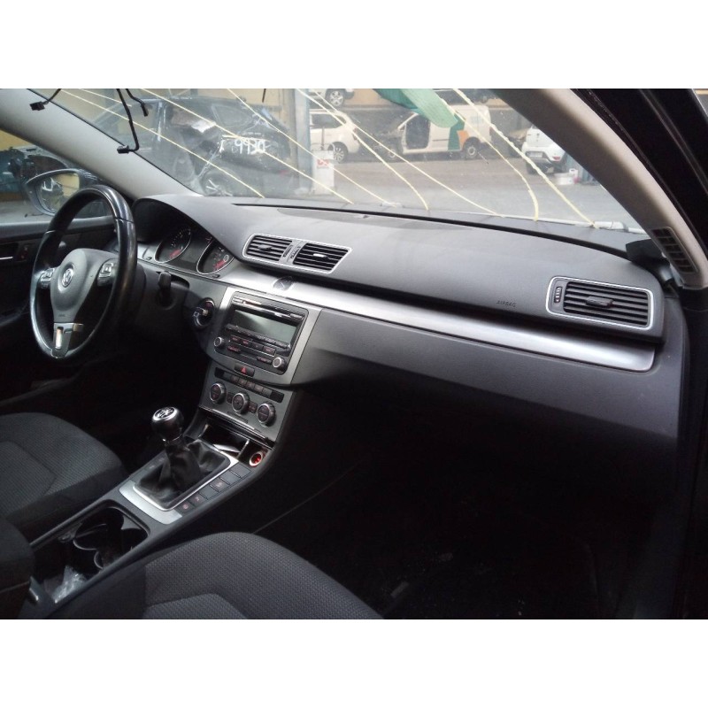 volkswagen passat variant (365) del año 2012