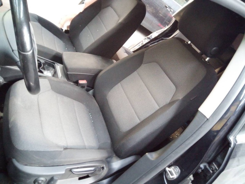 volkswagen passat variant (365) del año 2012