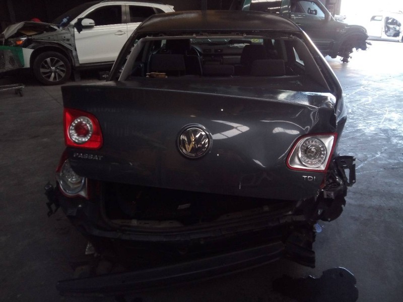 volkswagen passat berlina (3c2) del año 2010