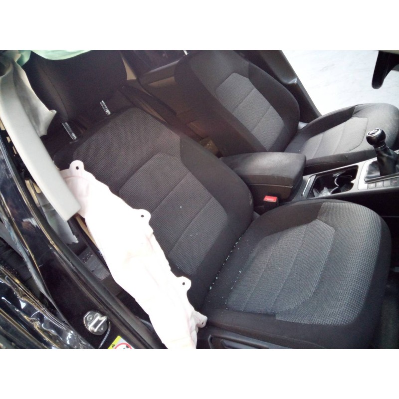 volkswagen passat variant (365) del año 2012