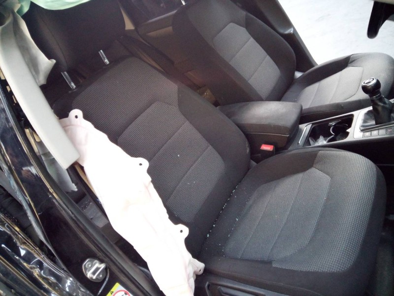 volkswagen passat variant (365) del año 2012