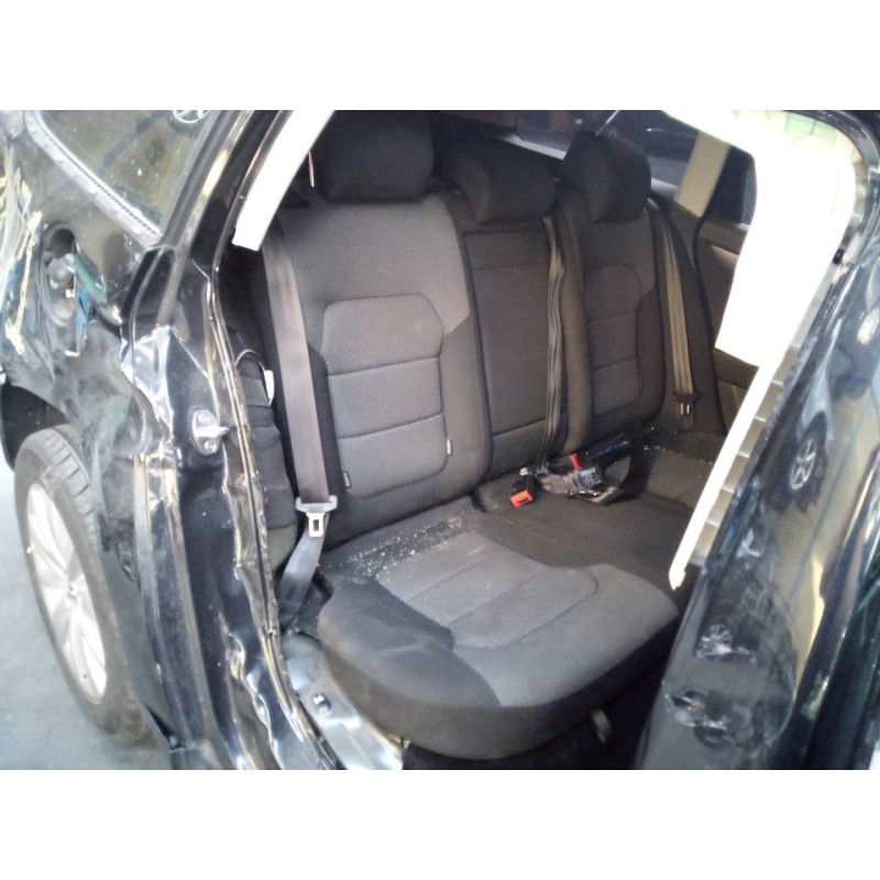 volkswagen passat variant (365) del año 2012