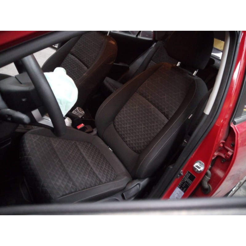 kia rio (yb) del año 2018