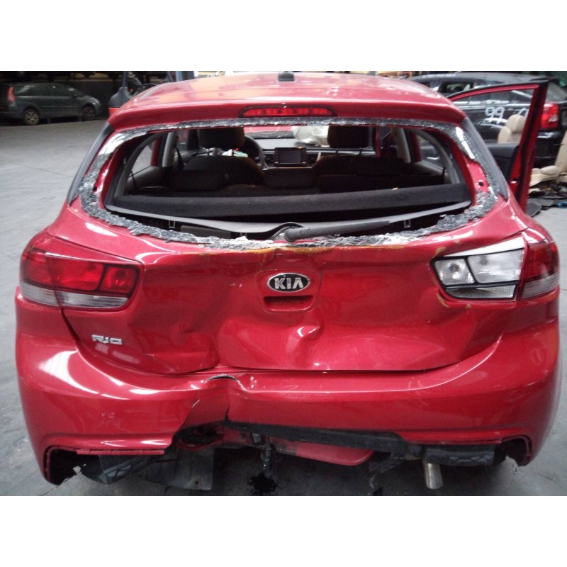 kia rio (yb) del año 2018
