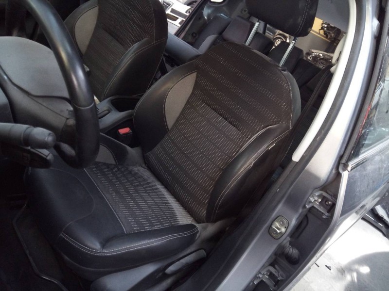 peugeot 2008 (--.2013) del año 2014