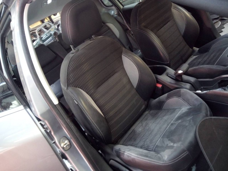 peugeot 2008 (--.2013) del año 2014