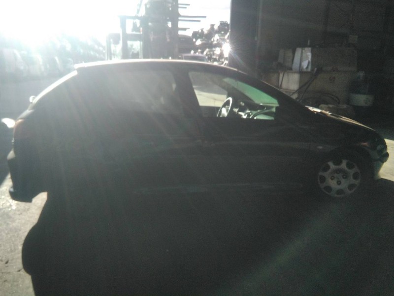 peugeot 206 berlina del año 2004