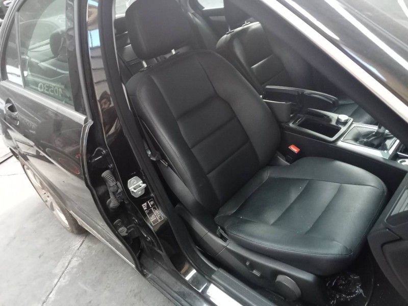 mercedes-benz clase c (w204) berlina del año 2008