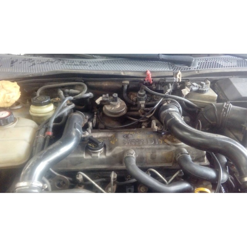 ford focus berlina (cak) del año 2001