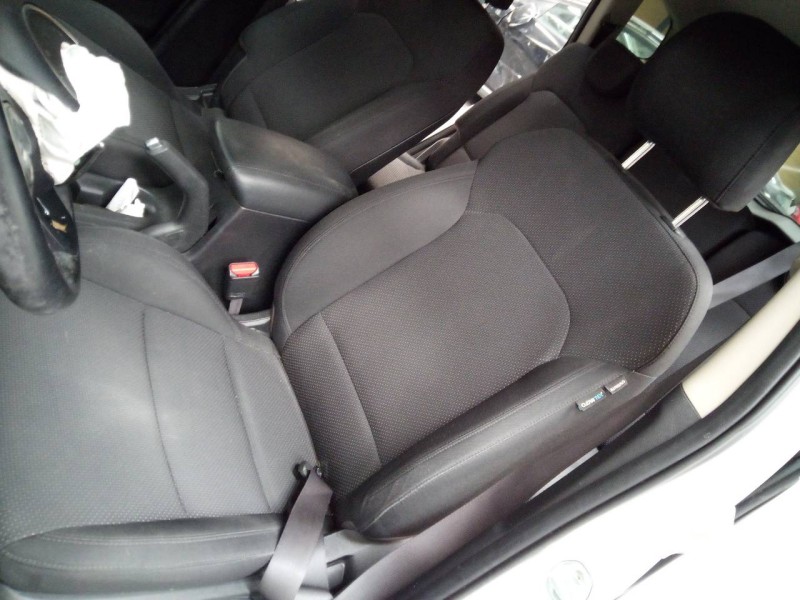 kia carens ( ) del año 2016