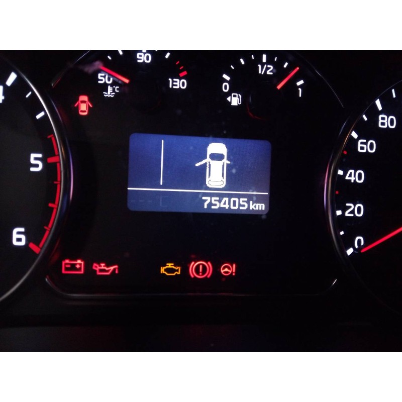 kia carens ( ) del año 2016