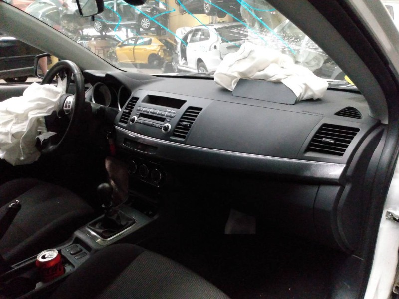 mitsubishi lancer sportback (cx) del año 2011