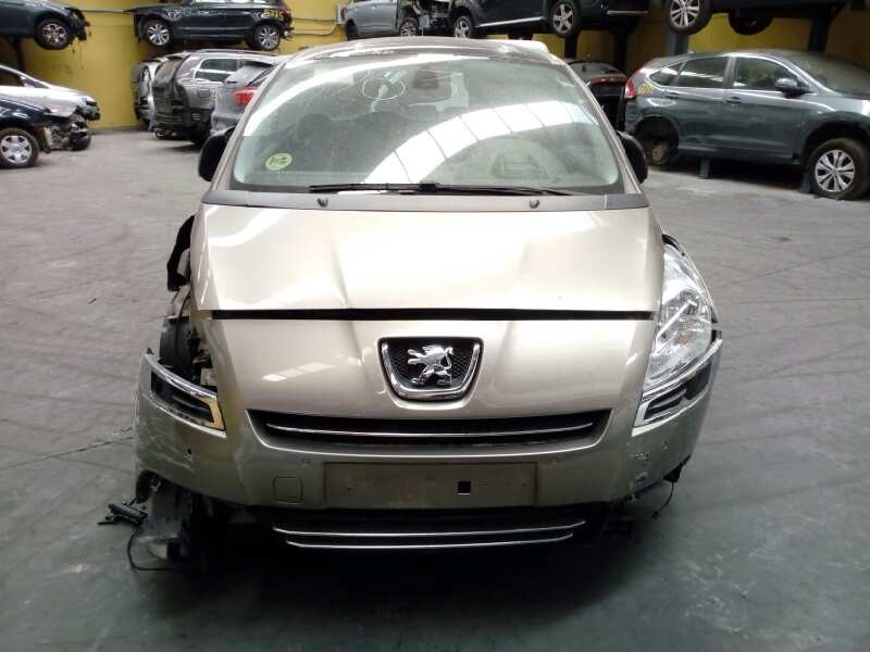peugeot 5008 del año 2010