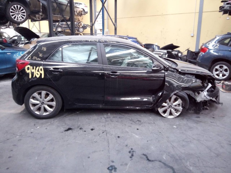 kia rio (yb) del año 2021