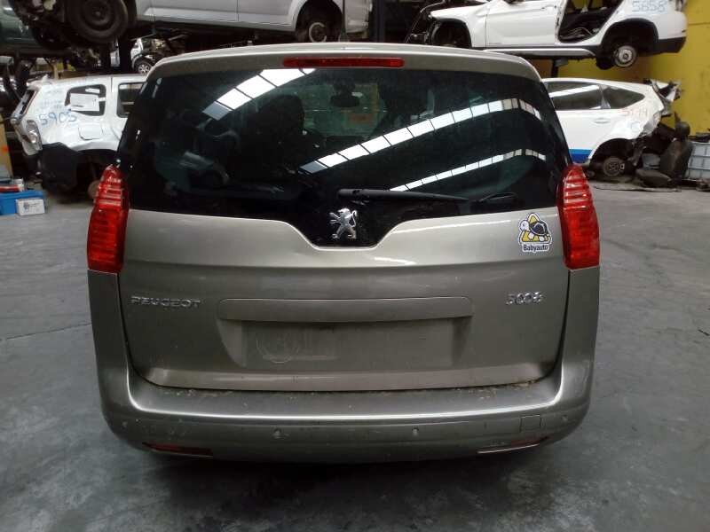peugeot 5008 del año 2010