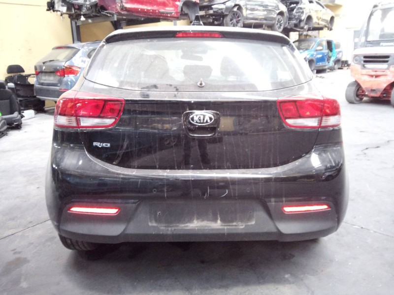 kia rio (yb) del año 2021