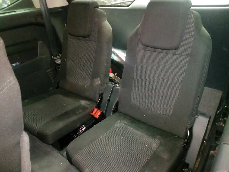 peugeot 5008 del año 2010