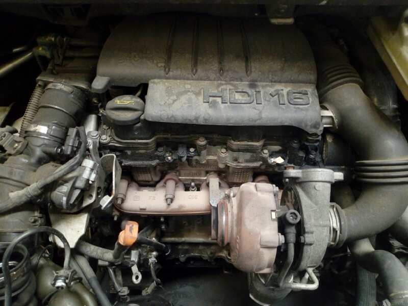 peugeot 5008 del año 2010