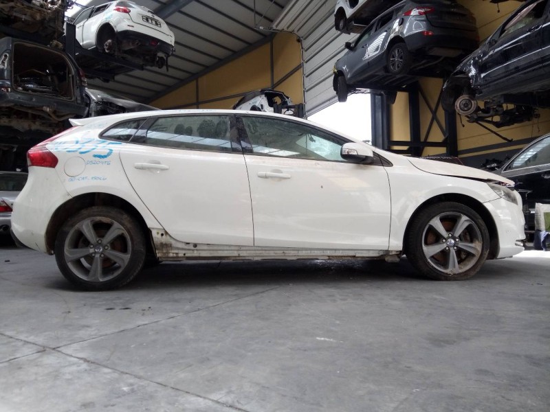 volvo v40 del año 2013