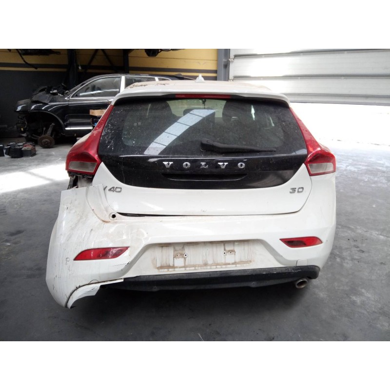 volvo v40 del año 2013